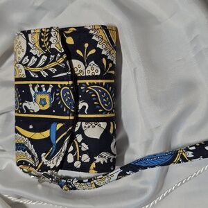 Vera Bradley small phone tri fold wristlet phone case